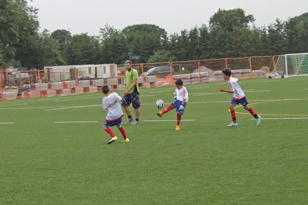 Village Camps International Summer Camp England 2024-07-27 https://www.villagecamps.com/journals_admin/images/1398-9366-IMG_1202.jpg