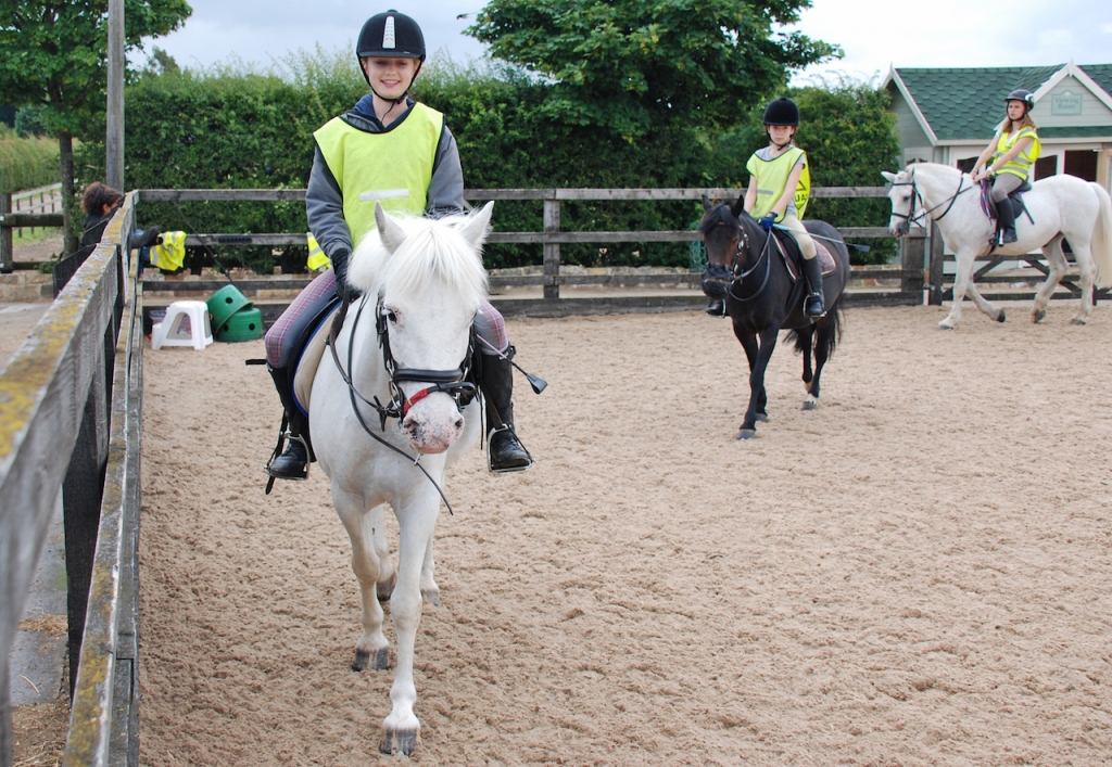 Village Camps International Summer Camp England 2024-07-27 https://www.villagecamps.com/journals_admin/images/1399-6051-DSC_0902.jpg