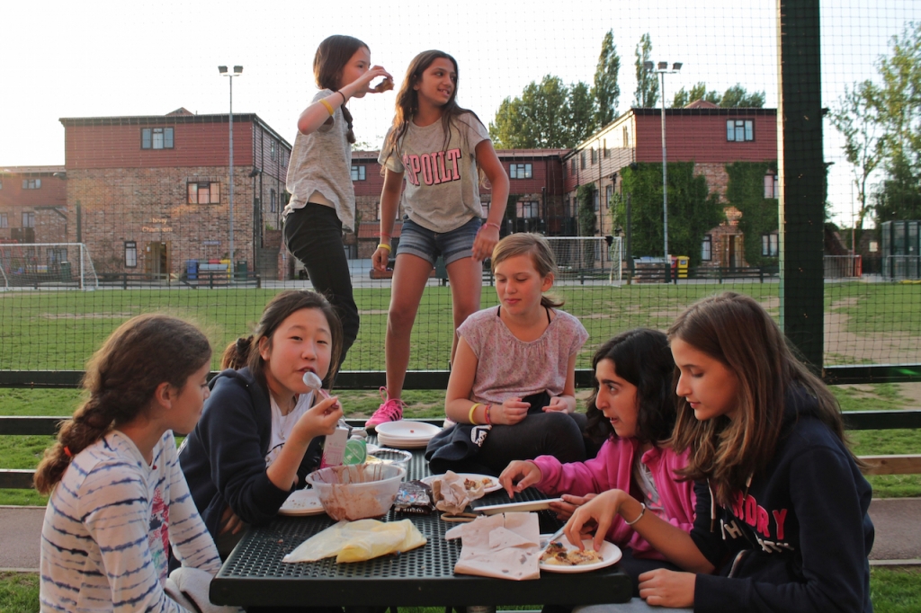 Village Camps International Summer Camp England 2024-07-27 https://www.villagecamps.com/journals_admin/images/1401-0940-IMG_4106.jpg