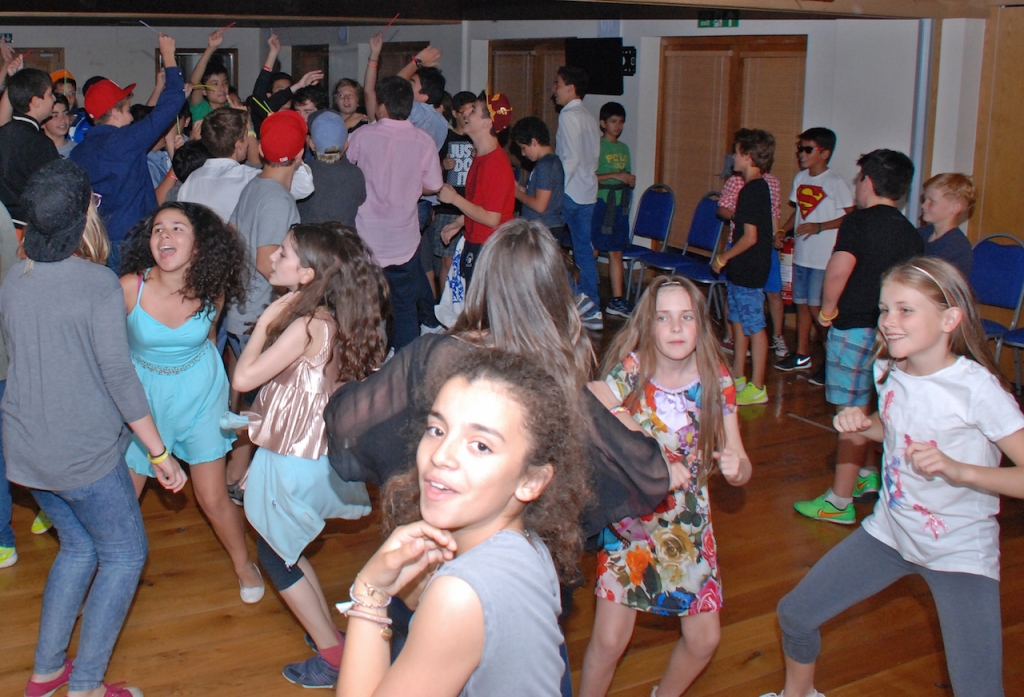 Village Camps International Summer Camp England 2024-07-27 https://www.villagecamps.com/journals_admin/images/1402-4549-DSC_1922.jpg