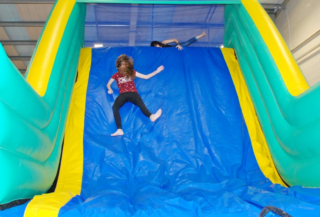 Village Camps International Summer Camp England 2024-07-27 https://www.villagecamps.com/journals_admin/images/1406-7275-DSC_0502.jpg