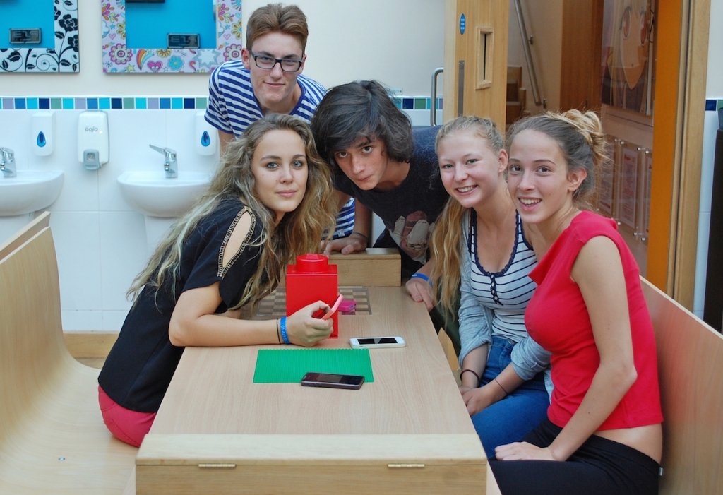 Village Camps International Summer Camp England 2024-07-27 https://www.villagecamps.com/journals_admin/images/1408-8918-DSC_0043.jpg