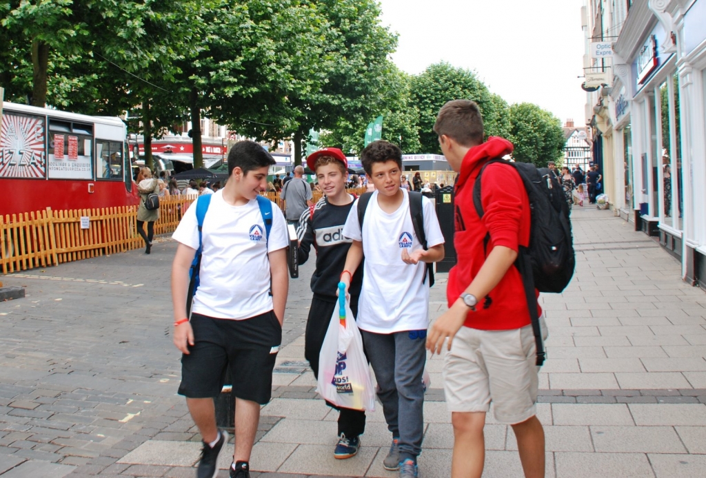 Village Camps International Summer Camp England 2024-07-27 https://www.villagecamps.com/journals_admin/images/1411-7371-DSC_0483.jpg