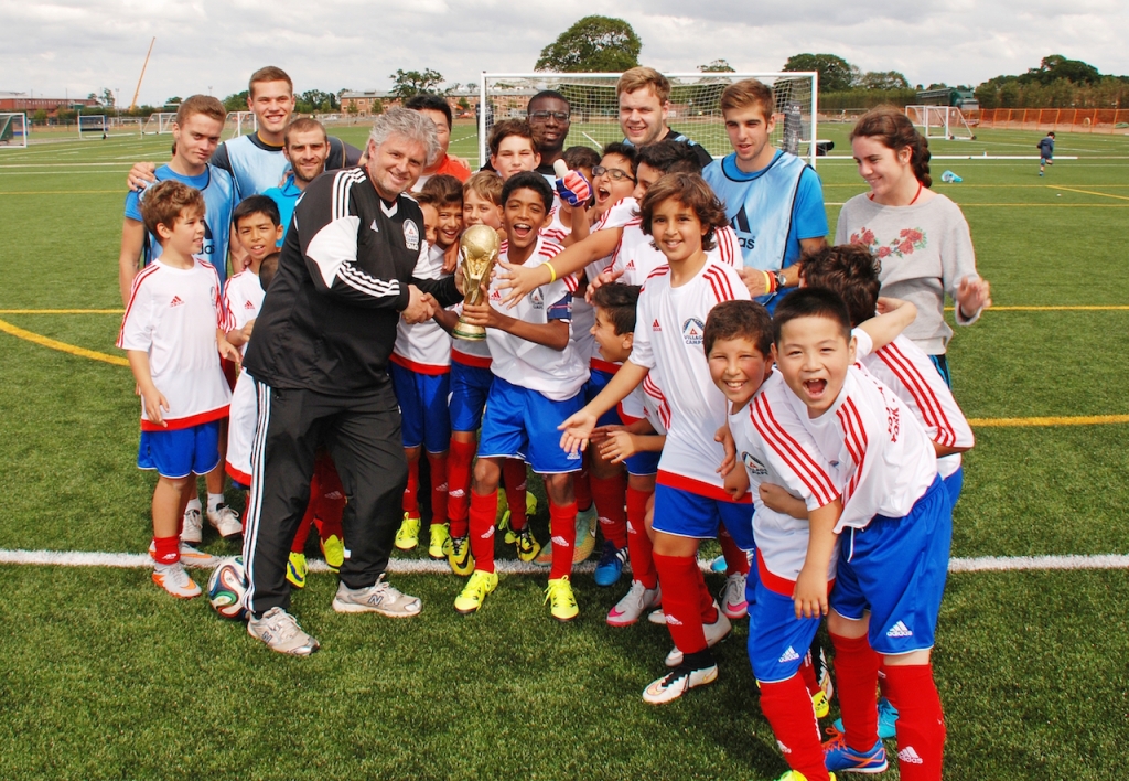 Village Camps International Summer Camp England 2024-07-27 https://www.villagecamps.com/journals_admin/images/1412-5528-DSC_1012.jpg