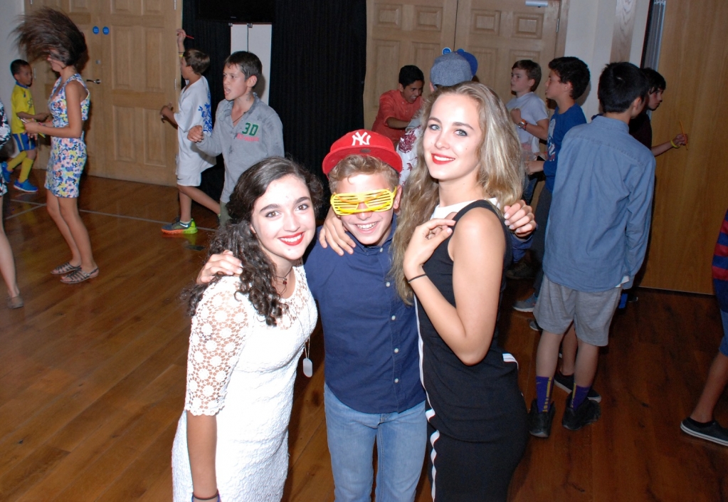 Village Camps International Summer Camp England 2024-07-27 https://www.villagecamps.com/journals_admin/images/1416-4878-HzsgI.jpg