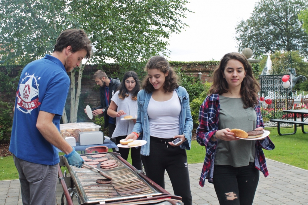 Village Camps International Summer Camp England 2024-07-27 https://www.villagecamps.com/journals_admin/images/1550-3704-IMG_9502.jpg