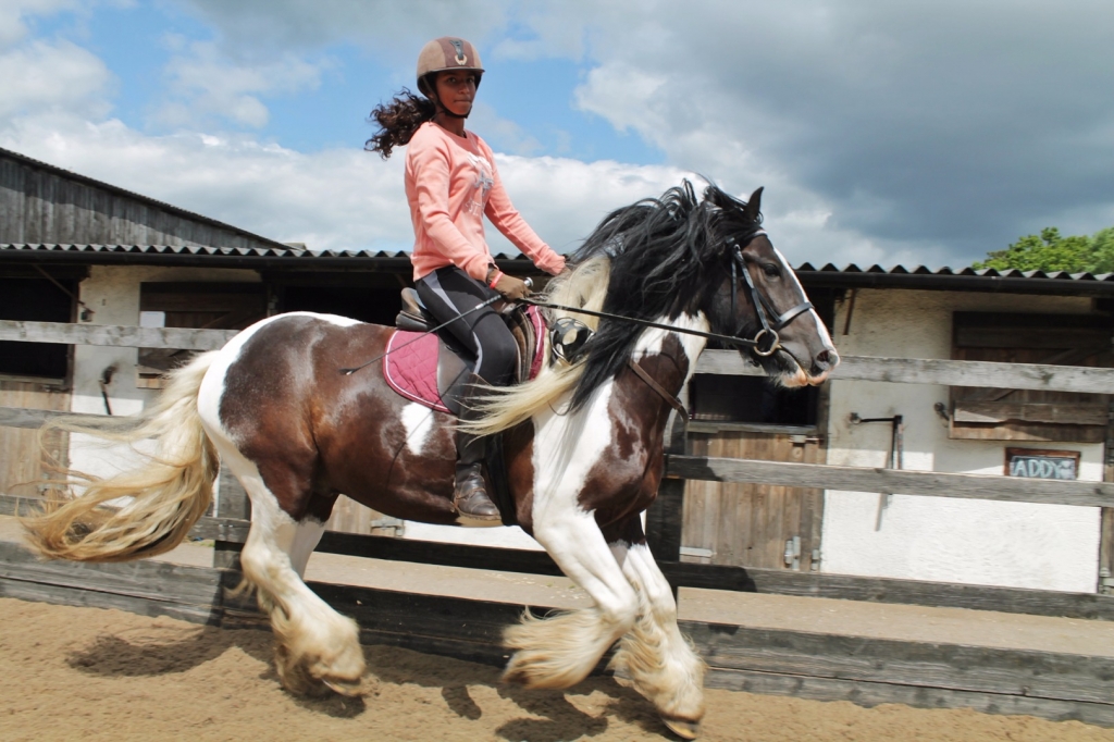 Village Camps International Summer Camp England 2024-07-27 https://www.villagecamps.com/journals_admin/images/1552-3795-IMG_0377.jpg