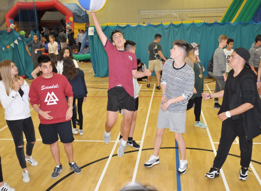 Village Camps International Summer Camp England 2024-07-27 https://www.villagecamps.com/journals_admin/images/1552-3820-WIL_9680.jpg