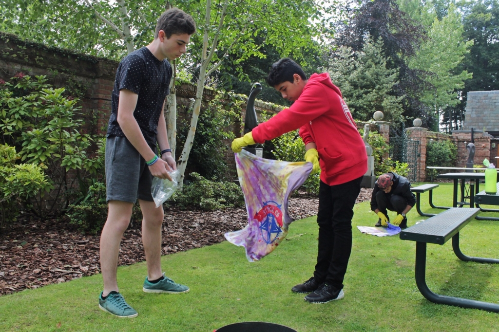Village Camps International Summer Camp England 2024-07-27 https://www.villagecamps.com/journals_admin/images/1555-8165-IMG_1473.jpg