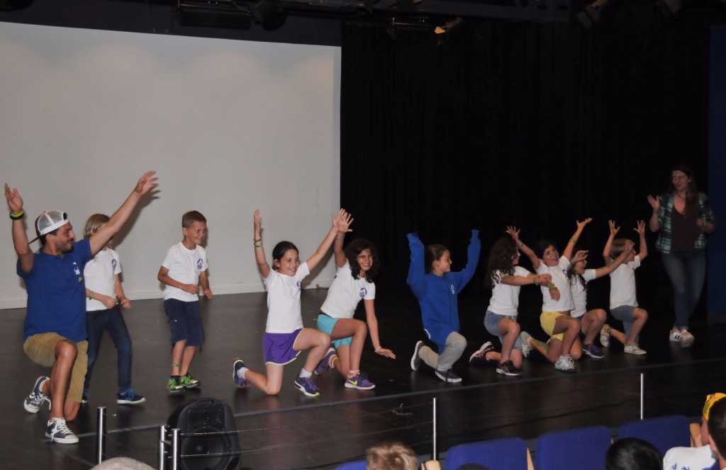 Village Camps International Summer Camp England 2024-07-27 https://www.villagecamps.com/journals_admin/images/1557-9658-WIL_1081.jpg