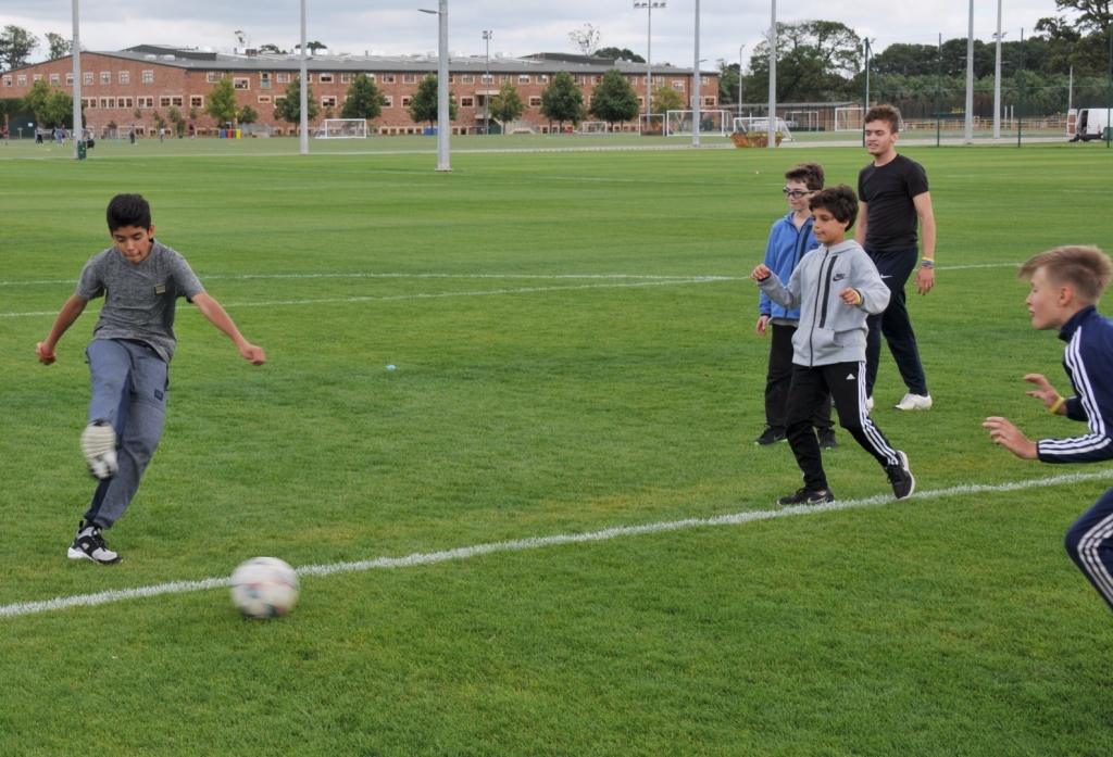 Village Camps International Summer Camp England 2024-07-27 https://www.villagecamps.com/journals_admin/images/1558-2909-WIL_1383.jpg