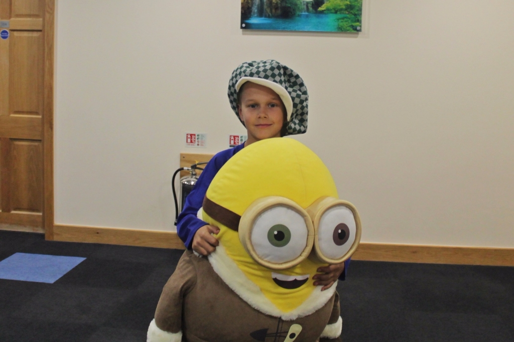 Village Camps International Summer Camp England 2024-07-27 https://www.villagecamps.com/journals_admin/images/1559-2080-IMG_2400.jpg