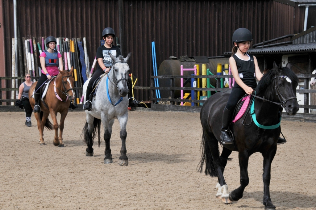 Village Camps International Summer Camp England 2024-07-27 https://www.villagecamps.com/journals_admin/images/1565-7206-WIL_3138.jpg