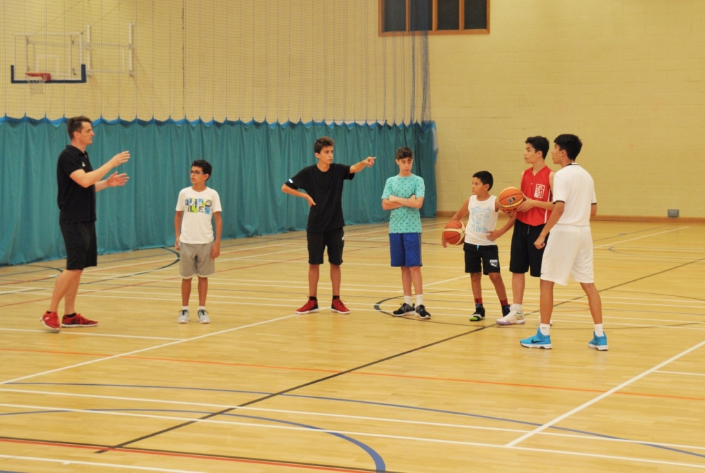 Village Camps International Summer Camp England 2024-07-27 https://www.villagecamps.com/journals_admin/images/1567-4102-WIL_3600.jpg