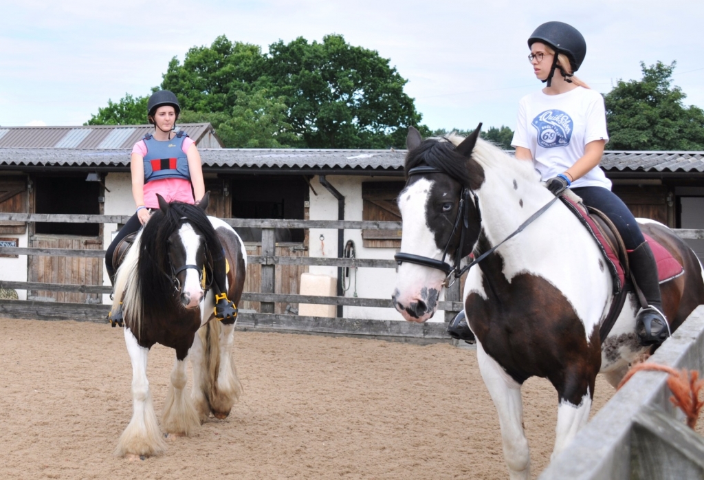 Village Camps International Summer Camp England 2024-07-27 https://www.villagecamps.com/journals_admin/images/1569-0102-WIL_4189.jpg