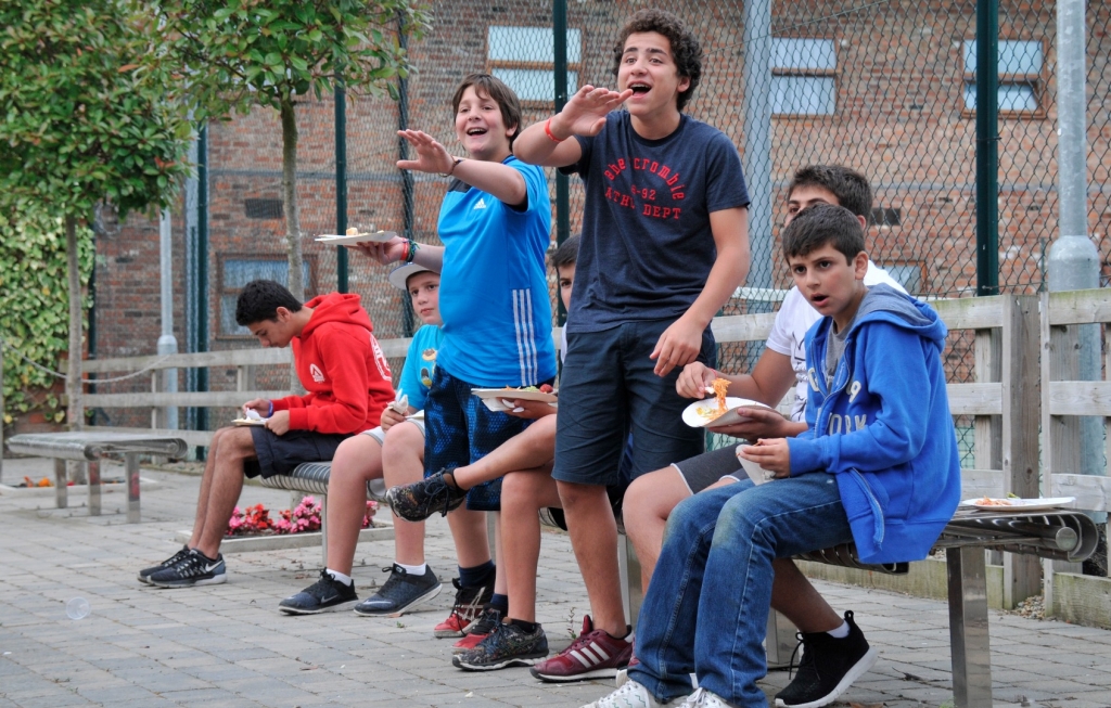 Village Camps International Summer Camp England 2024-07-27 https://www.villagecamps.com/journals_admin/images/1573-8725-_WIL5098.jpg