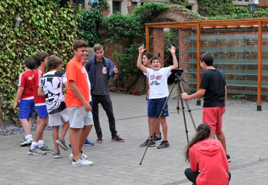 Village Camps International Summer Camp England 2024-07-27 https://www.villagecamps.com/journals_admin/images/1573-8727-_WIL5030.jpg