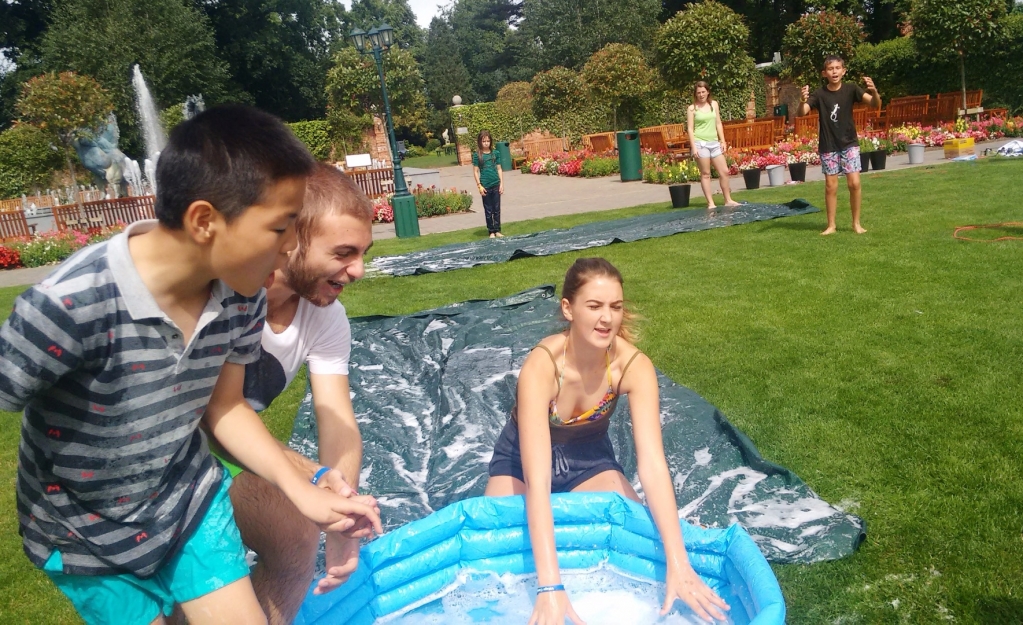 Village Camps International Summer Camp England 2024-07-27 https://www.villagecamps.com/journals_admin/images/1625-5616-IMG_20160805_115334131.jpg