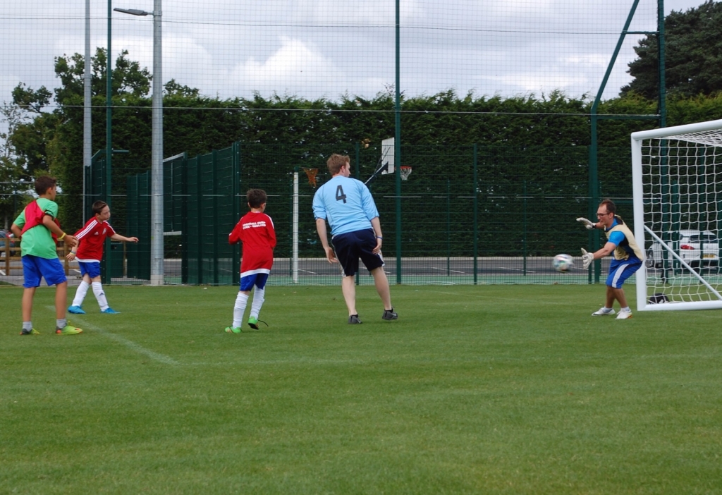 Village Camps International Summer Camp England 2024-07-27 https://www.villagecamps.com/journals_admin/images/1629-6546-DSC_0097.jpg