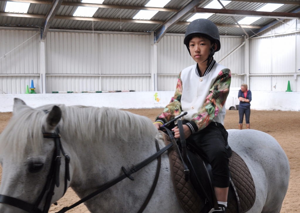 Village Camps International Summer Camp England 2024-07-27 https://www.villagecamps.com/journals_admin/images/1629-6552-WIL_8785.jpg