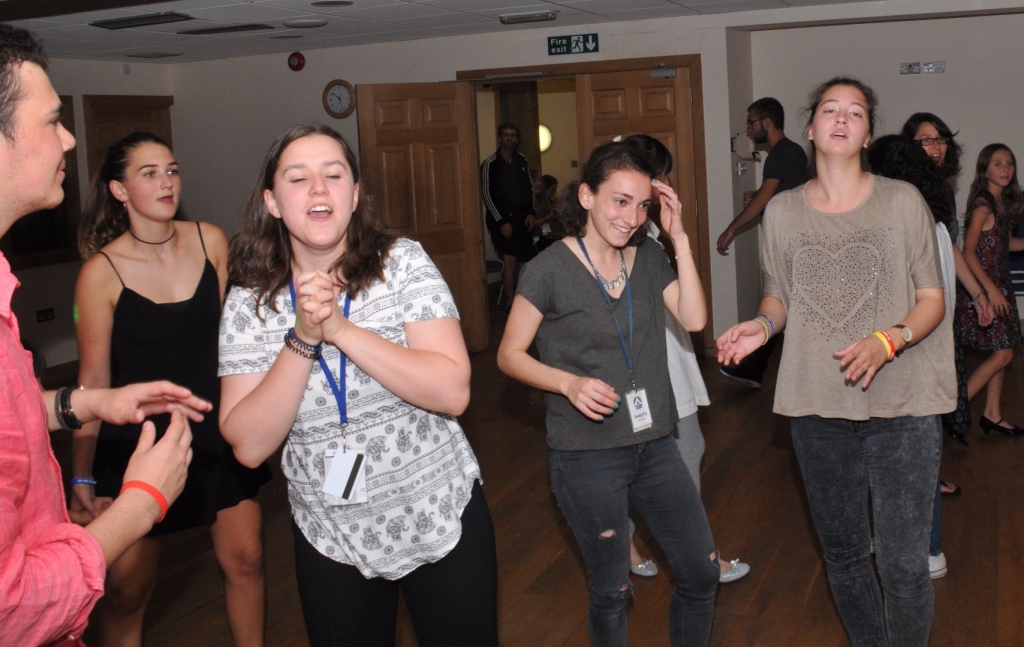 Village Camps International Summer Camp England 2024-07-27 https://www.villagecamps.com/journals_admin/images/1632-4356-WIL_0263.jpg