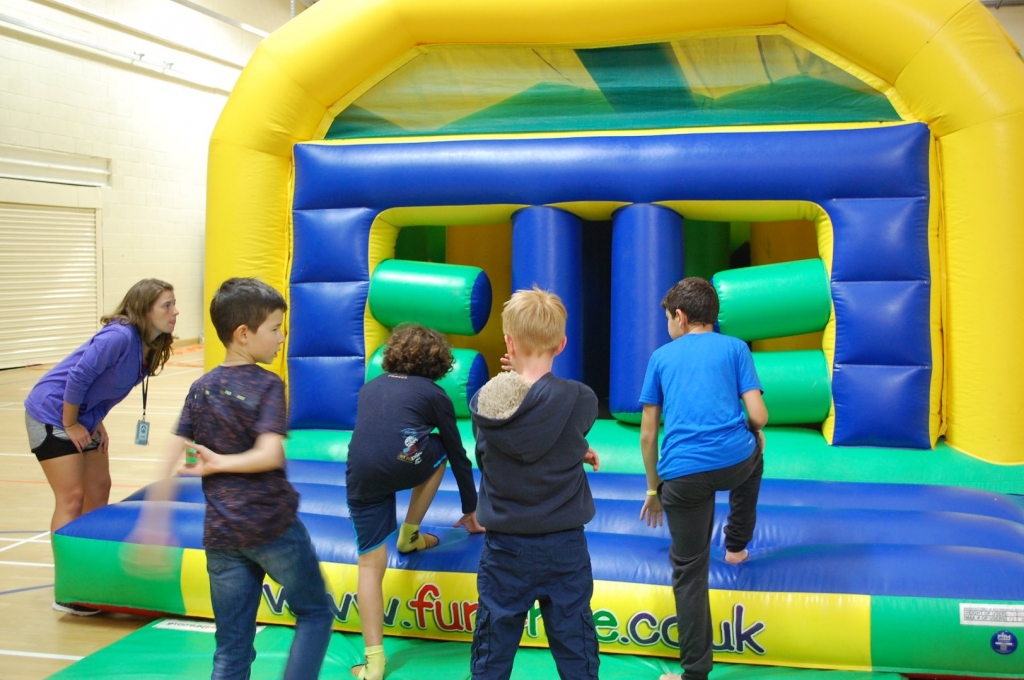 Village Camps International Summer Camp England 2024-07-27 https://www.villagecamps.com/journals_admin/images/1771-9593-DSC_0416.jpg