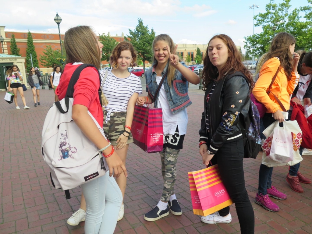 Village Camps International Summer Camp England 2024-07-27 https://www.villagecamps.com/journals_admin/images/1776-7066-IMG_5545.jpg