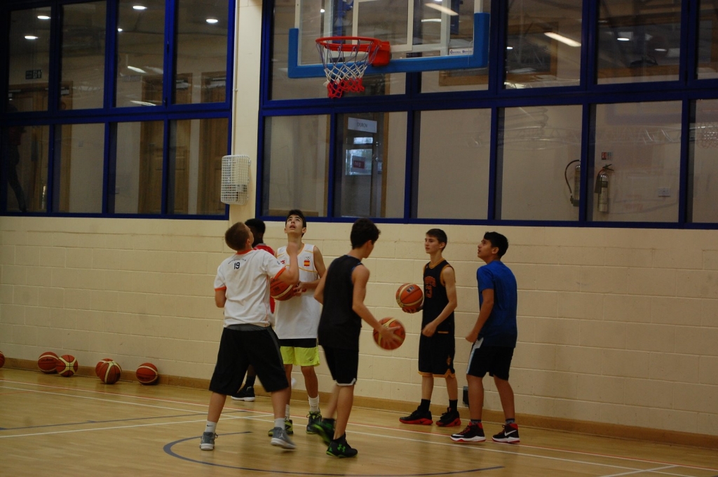 Village Camps International Summer Camp England 2024-07-27 https://www.villagecamps.com/journals_admin/images/1777-2868-DSC_0092.jpg