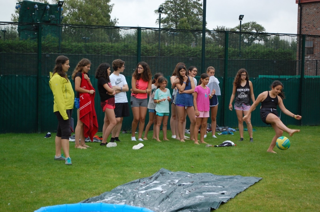 Village Camps International Summer Camp England 2024-07-27 https://www.villagecamps.com/journals_admin/images/1777-2881-DSC_0193.jpg
