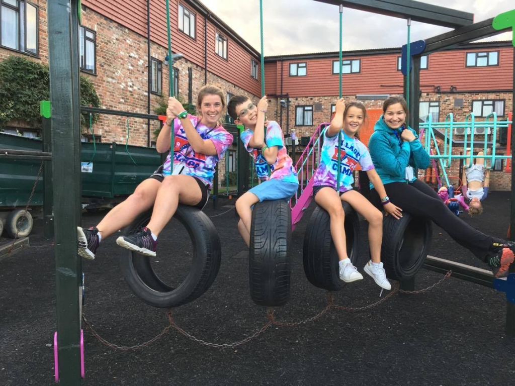 Village Camps International Summer Camp England 2024-07-27 https://www.villagecamps.com/journals_admin/images/1779-9497-20050035_10208869135437068_1538012003_o.jpg