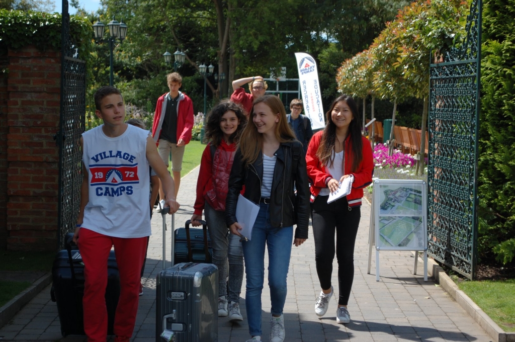 Village Camps International Summer Camp England 2024-07-27 https://www.villagecamps.com/journals_admin/images/1881-9113-DSC_0039.jpg