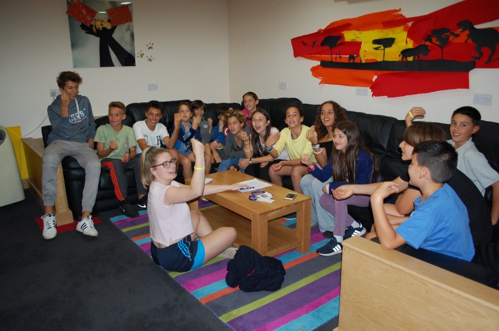 Village Camps International Summer Camp England 2024-07-27 https://www.villagecamps.com/journals_admin/images/1908-8080-DSC_0437.jpg