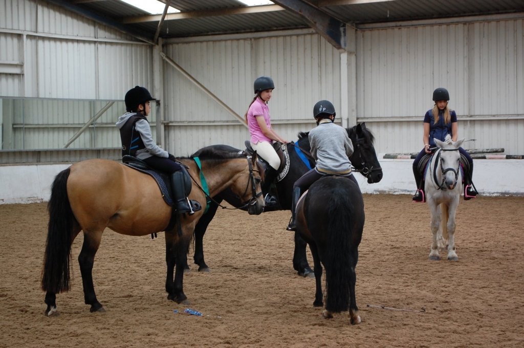 Village Camps International Summer Camp England 2024-07-27 https://www.villagecamps.com/journals_admin/images/1910-9968-DSC_0091.jpg