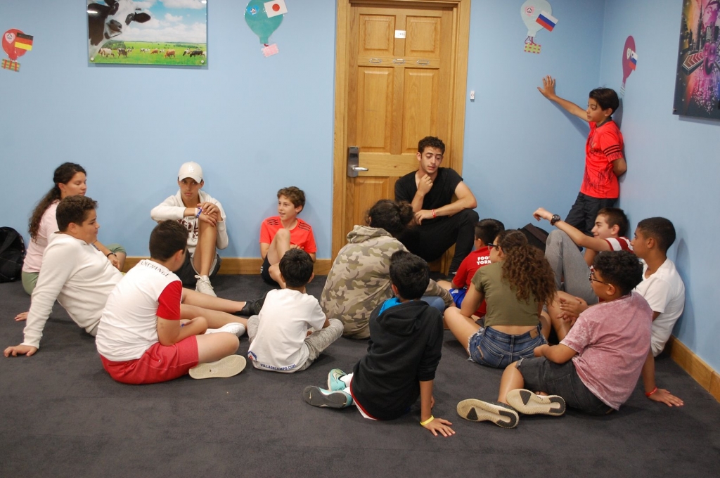 Village Camps International Summer Camp England 2024-07-27 https://www.villagecamps.com/journals_admin/images/1914-8813-DSC_0272.jpg