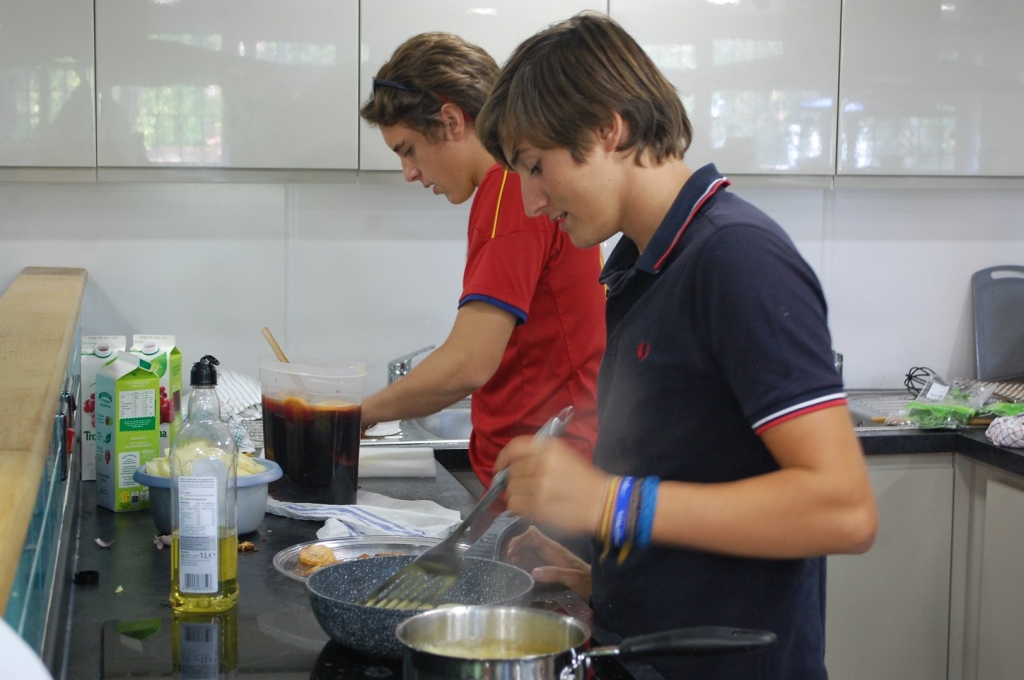 Village Camps International Summer Camp England 2024-07-27 https://www.villagecamps.com/journals_admin/images/1914-8816-DSC_0342.jpg