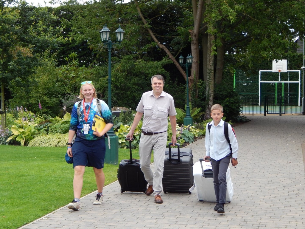 Village Camps International Summer Camp England 2024-07-27 https://www.villagecamps.com/journals_admin/images/1919-6354-1515.jpg