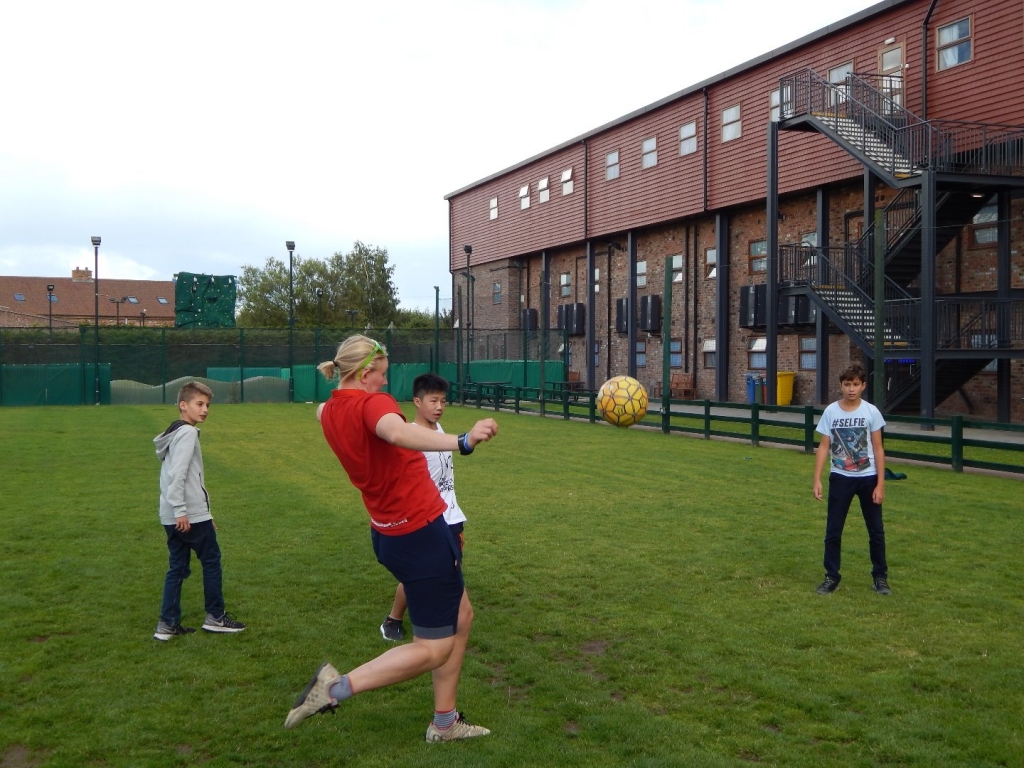 Village Camps International Summer Camp England 2024-07-27 https://www.villagecamps.com/journals_admin/images/1919-6377-1610.jpg