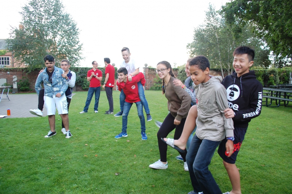 Village Camps International Summer Camp England 2024-07-27 https://www.villagecamps.com/journals_admin/images/1919-6436-DSC_0933.jpg
