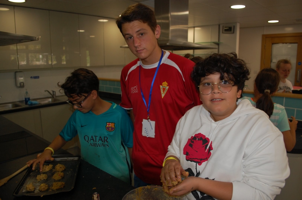 Village Camps International Summer Camp England 2024-07-27 https://www.villagecamps.com/journals_admin/images/1935-2433-DSC_0168.jpg