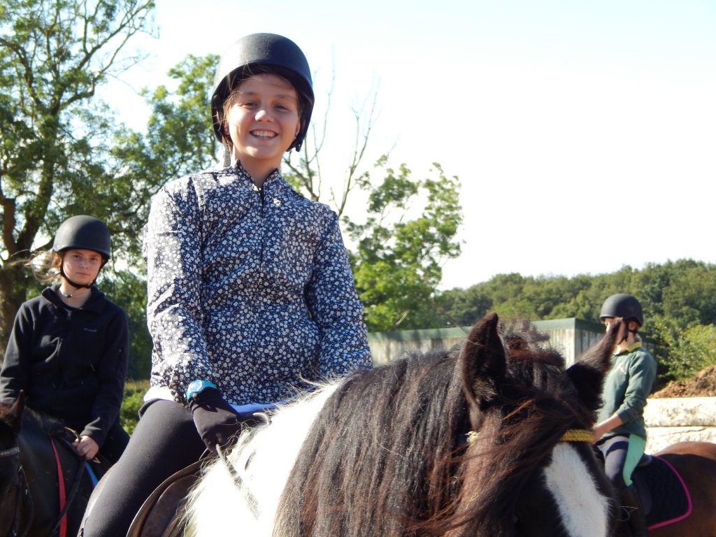 Village Camps International Summer Camp England 2024-07-27 https://www.villagecamps.com/journals_admin/images/1938-3206-175.jpg