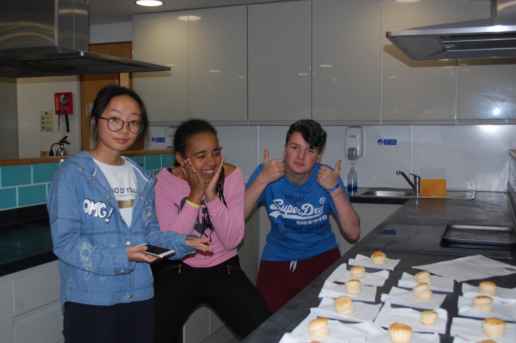 Village Camps International Summer Camp England 2024-07-27 https://www.villagecamps.com/journals_admin/images/1938-3218-DSC_0033.jpg