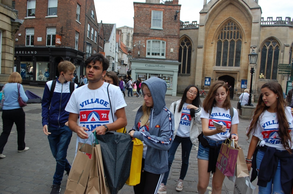 Village Camps International Summer Camp England 2024-07-27 https://www.villagecamps.com/journals_admin/images/1940-4859-DSC_0641.jpg