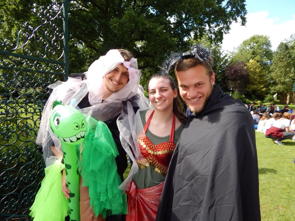 Village Camps International Summer Camp England 2024-07-27 https://www.villagecamps.com/journals_admin/images/1941-1553-1641.jpg