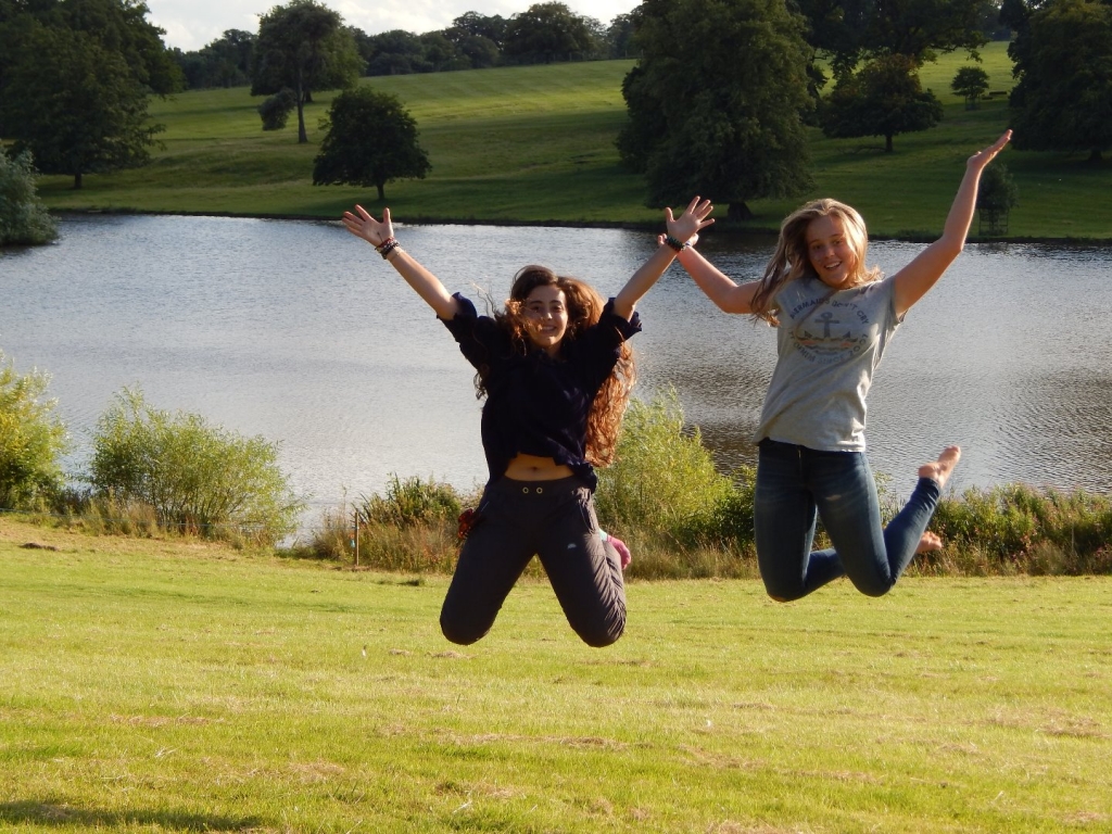 Village Camps International Summer Camp England 2024-07-27 https://www.villagecamps.com/journals_admin/images/1943-2103-6047.jpg