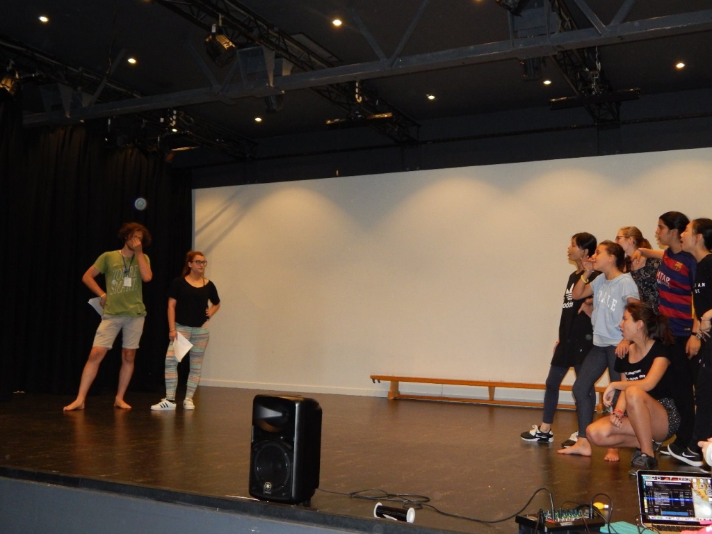 Village Camps International Summer Camp England 2024-07-27 https://www.villagecamps.com/journals_admin/images/1944-6917-110.jpg