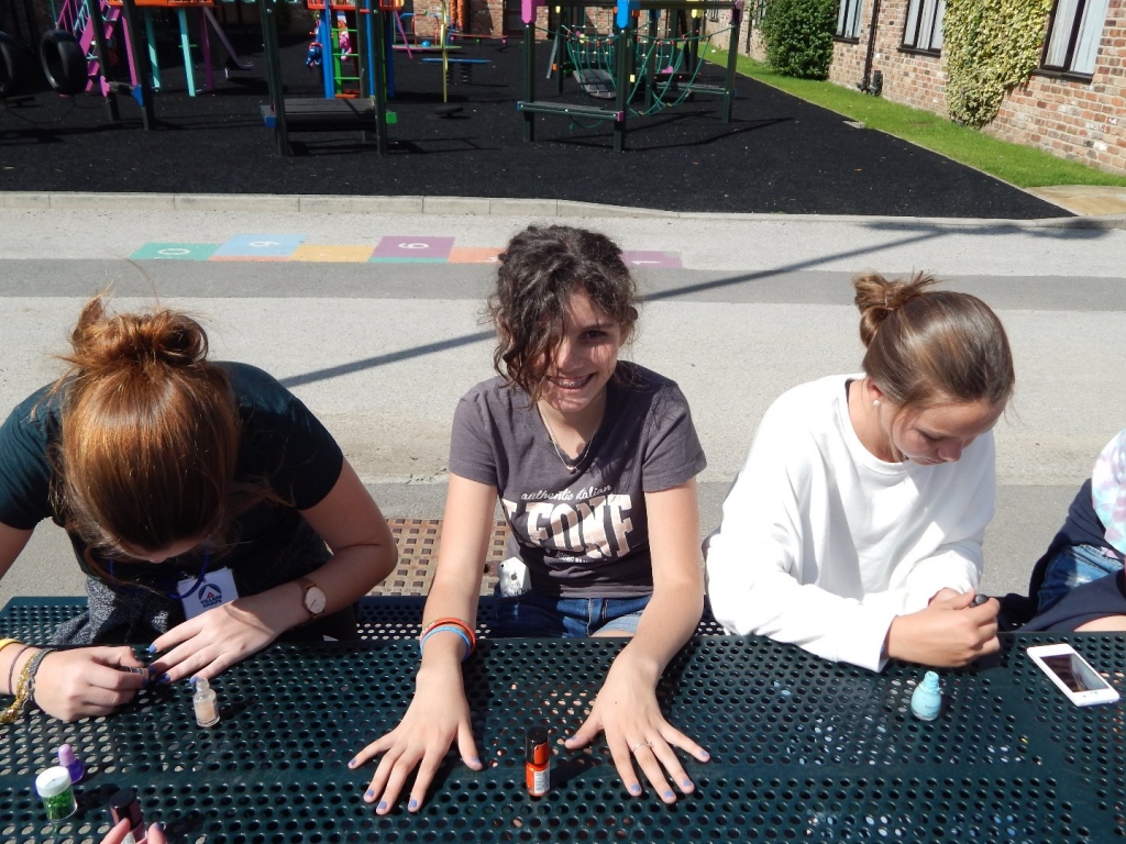 Village Camps International Summer Camp England 2024-07-27 https://www.villagecamps.com/journals_admin/images/1944-6927-529.jpg