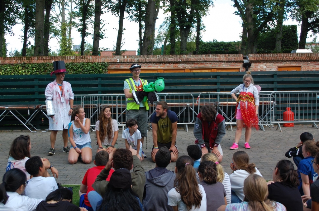 Village Camps International Summer Camp England 2024-07-27 https://www.villagecamps.com/journals_admin/images/1944-6932-DSC_0175.jpg