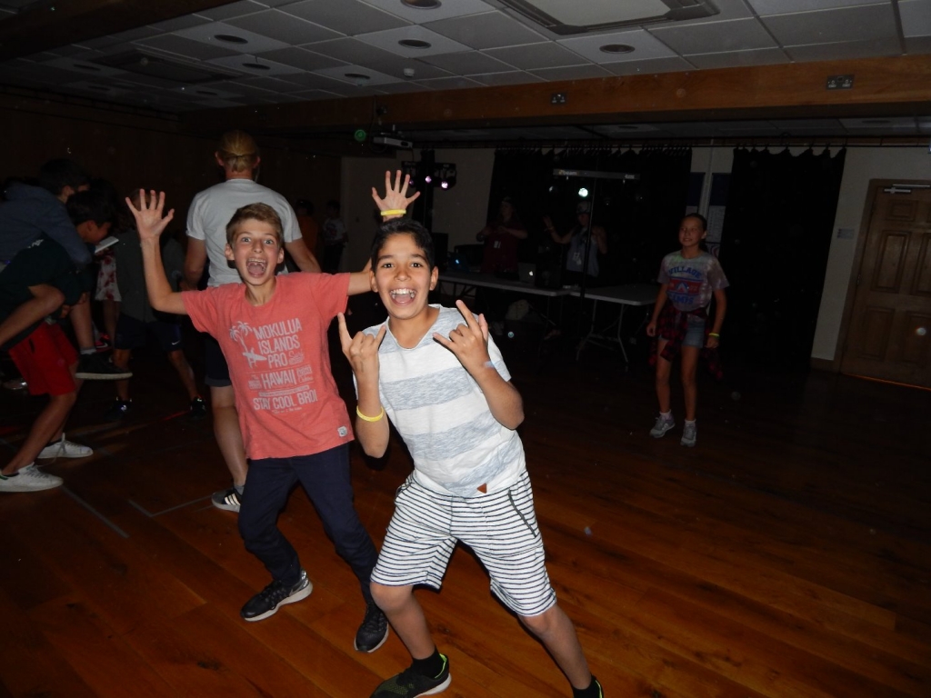 Village Camps International Summer Camp England 2024-07-27 https://www.villagecamps.com/journals_admin/images/1945-8177-267.jpg