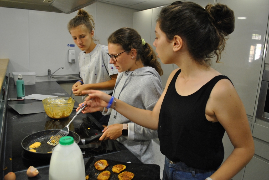 Village Camps International Summer Camp England 2024-07-27 https://www.villagecamps.com/journals_admin/images/1995-3690-DSC_3516.jpg