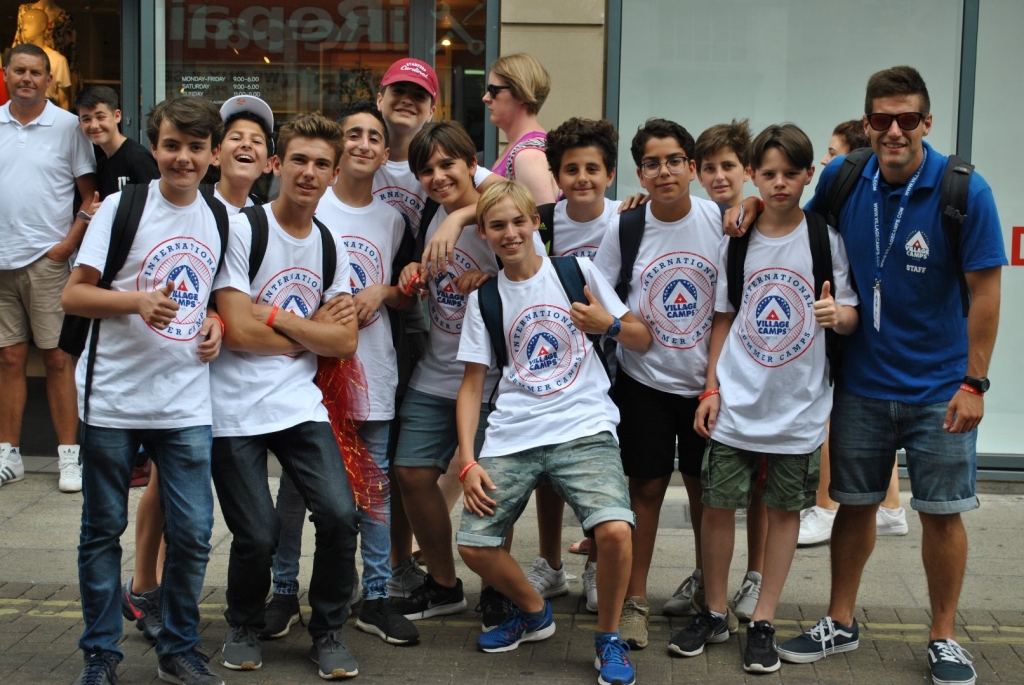 Village Camps International Summer Camp England 2024-07-27 https://www.villagecamps.com/journals_admin/images/1997-1025-DSC_3894.jpg